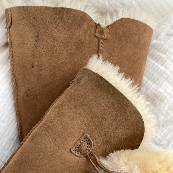Tall UGG Bailey Button Sheepskin Boots Chestnut Color Good Cond Sz 8 - Picture 10 of 10